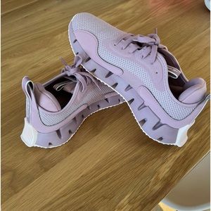 Reebok women’s training, workout, ortholite running shoes size 9